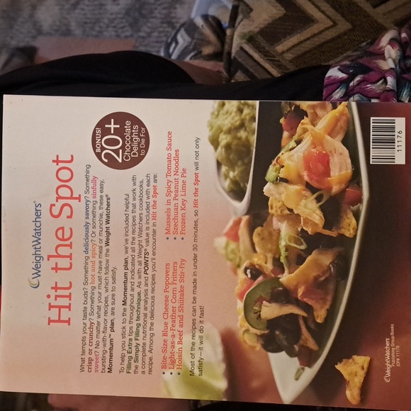 2 weight Watchers cookbooks, softcover brand new. 290 recipes - Picture 5 of 8